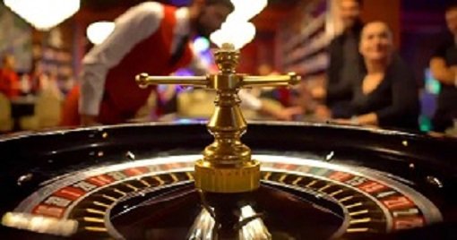 ব্ল্যাকজ্যাক কার্ড গাইডে সবুজ টেবিল দৃশ্য